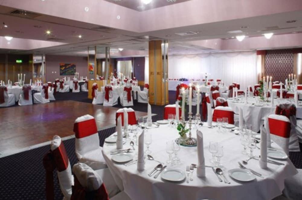 Plaza Hotel Tallaght Luaran gambar
